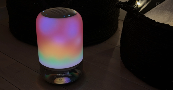 Aku lampa s reproduktorom Govee